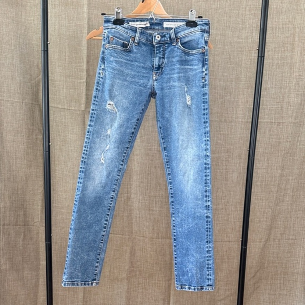 Pilcro Anthropologie Slim Straight Jeans | Size 26 | Light Wash